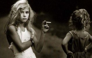Курение девочек-подростков